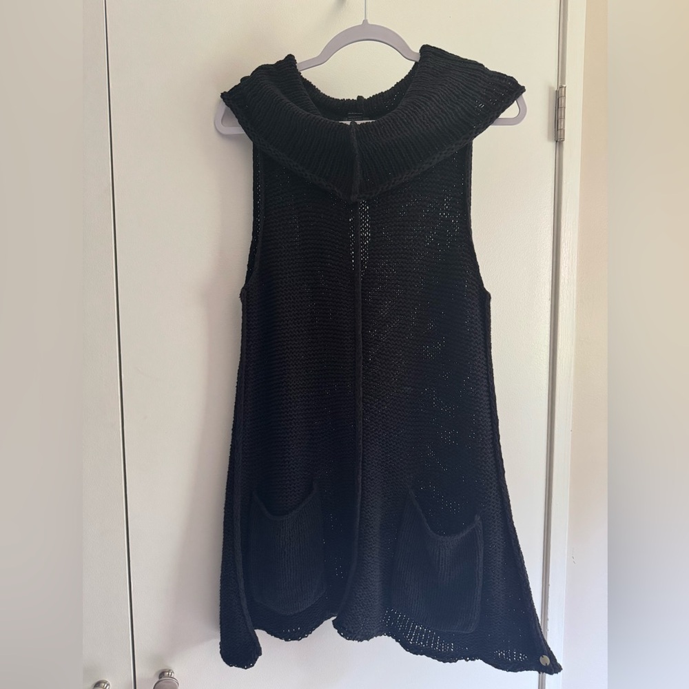 Pure Hand-Knit Cowl Neck Sleeveless Sweater